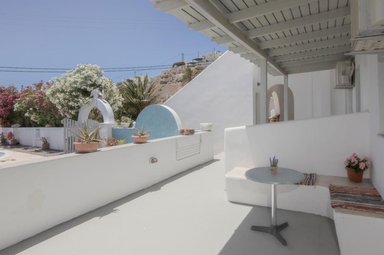 Thira'S Dolphin Aparthotel Ακρωτήρι Εξωτερικό φωτογραφία