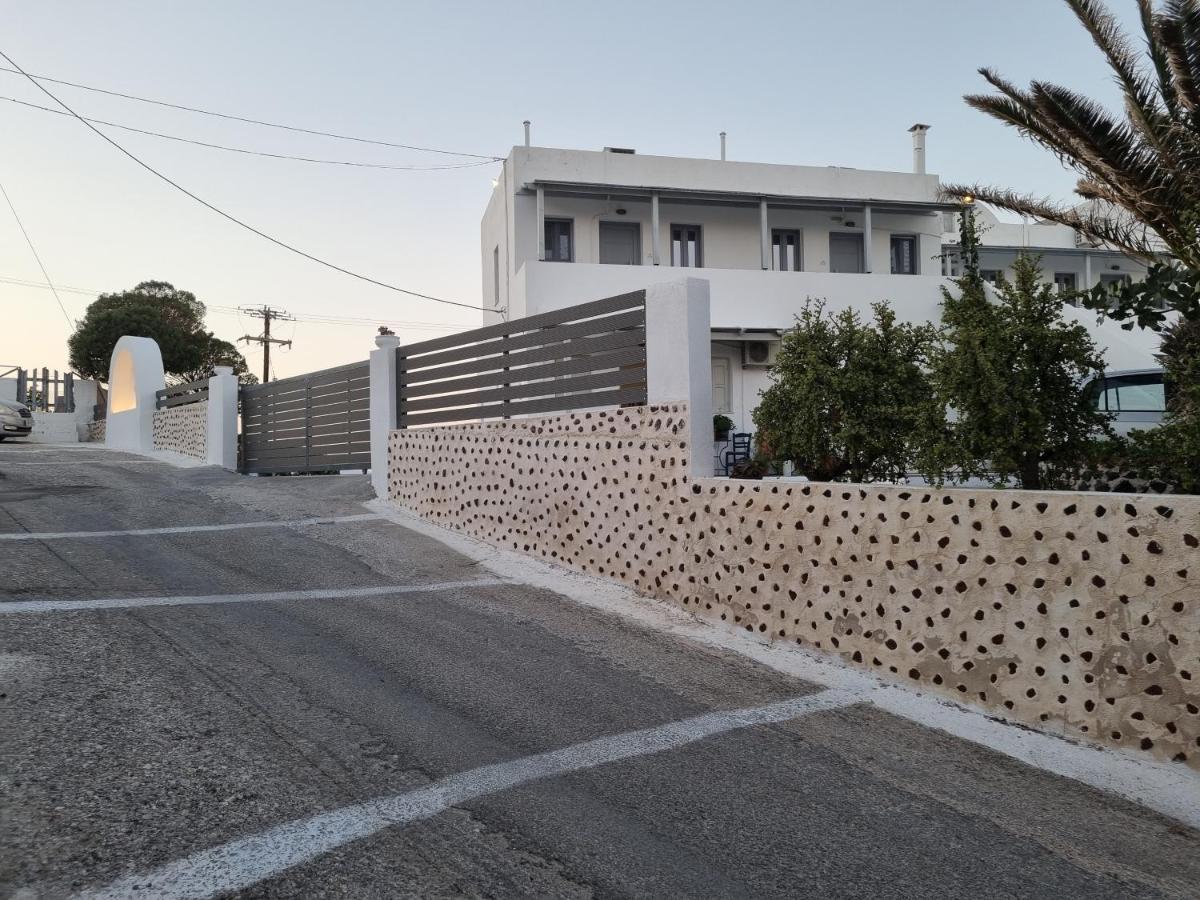 Thira'S Dolphin Aparthotel Ακρωτήρι Εξωτερικό φωτογραφία
